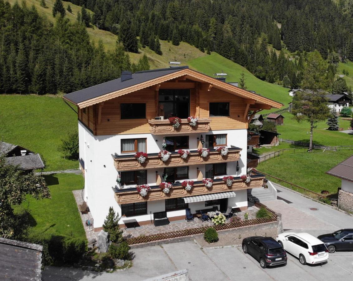 Pension Alpenperle Holzgau Εξωτερικό φωτογραφία