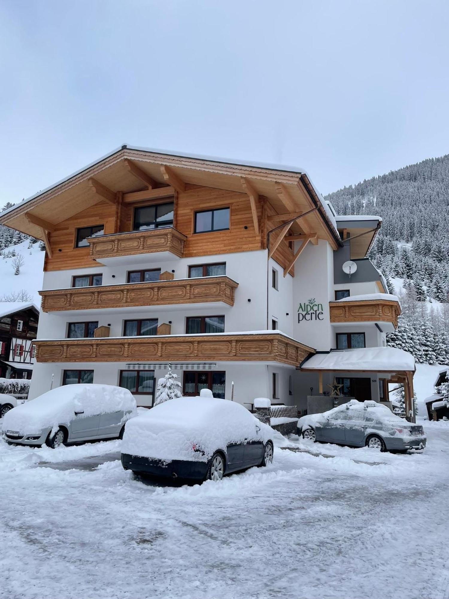 Pension Alpenperle Holzgau Εξωτερικό φωτογραφία